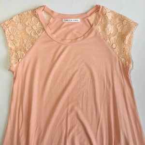 Chris & Carol Lace Sleeve Tunic Top